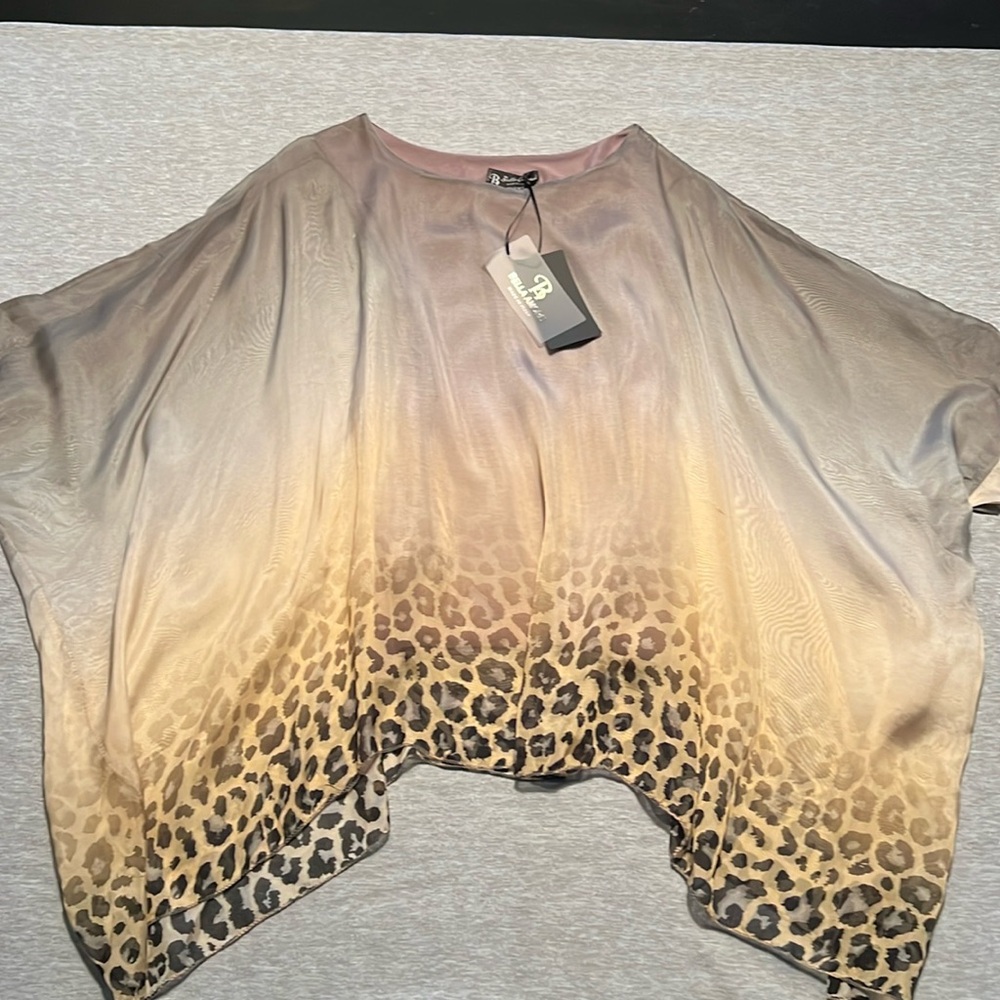 *NWT* Bella Amore 100% Silk Batwing Blouse